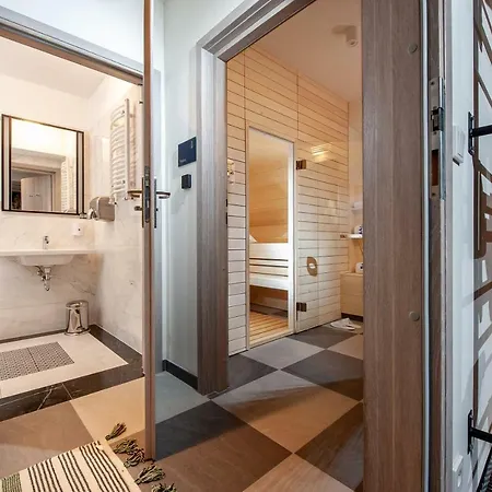 Amber Design Aparthotel Krakow