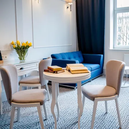 Amber Design Aparthotel 4*